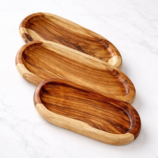 Natural wooden oval platter