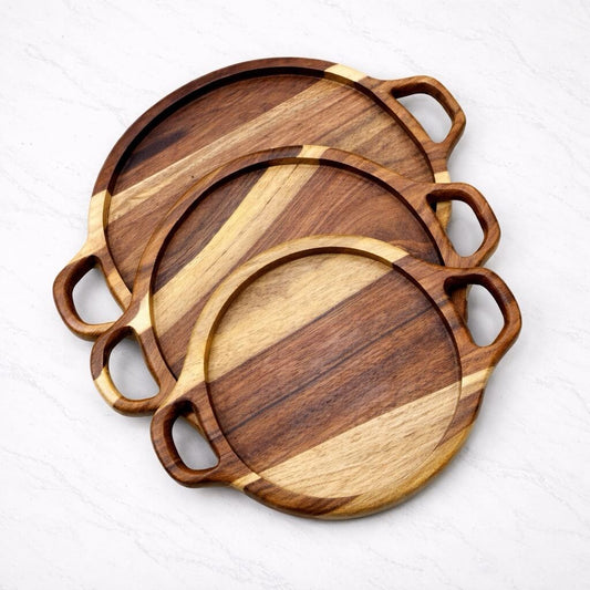 Natural wooden rounded tray