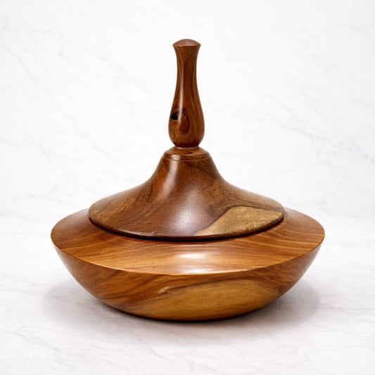 Natural wooden bonbonniere