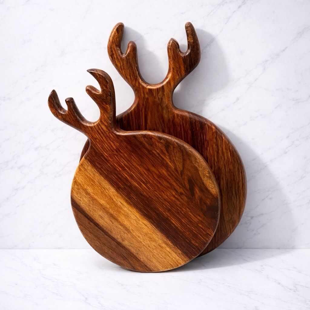 Natural wooden Deer cutting board